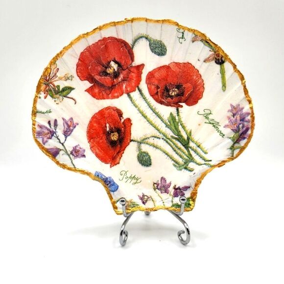 Decoupage Scalloped shell Red Poppies - Picture 1 of 1